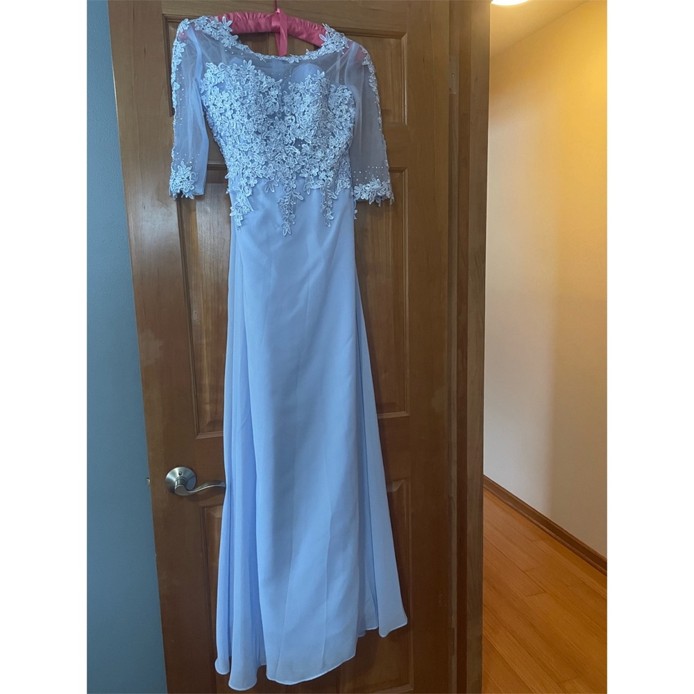 NWOT Mother of the Bride Light Blue/Periwinkle Beaded Dress
